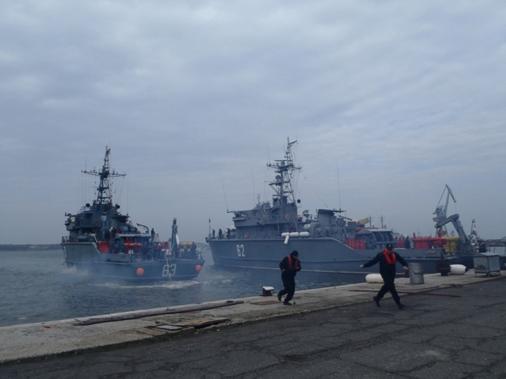 Базовият миночистач „Прибой“ участва успешно в международно учение