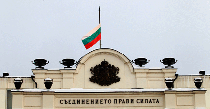 Народните представители почетоха с едноминутно мълчание жертвите на бедствените наводнения