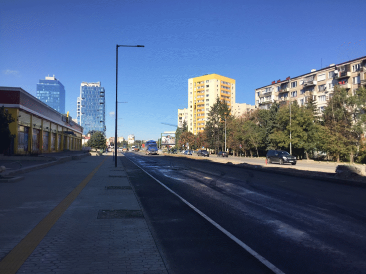 До средата на ноември се предвижда да бъде завършено южното пътно платно на бул. “Тодор Каблешков“