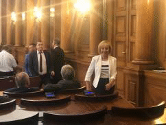 Парламентът единонодушно ограничи правомощията на ЧСИ