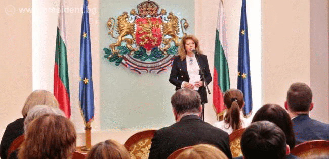 Вицепрезидентът: Хората на науката и интелигенцията трябва да участват активно във взимането на националните решения Вицепрезидентът: Хората на науката и интелигенцията трябва да участват активно във взимането на националните решения