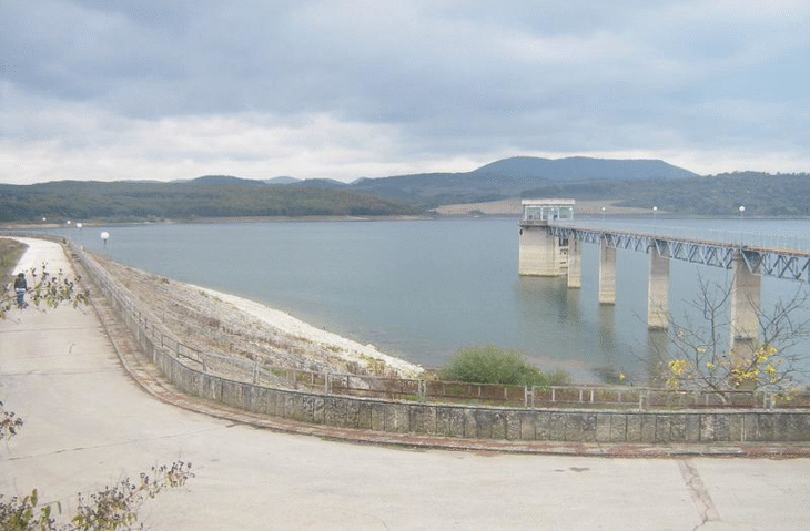 Спряно е изтичането на отпадни води край язовир Цонево