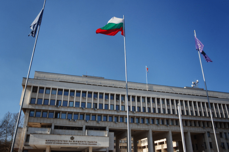 МВнР обяви двама руски дипломати за персона нон грата