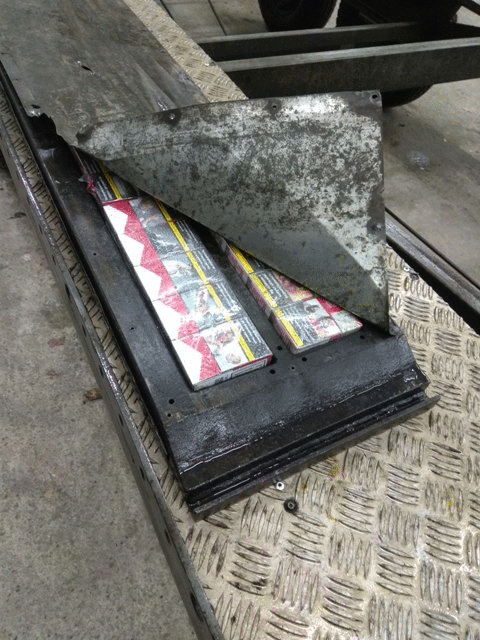 Незаконен износ на 60 900 къса цигари предотвратиха митнически служители в района на Дунав мост 2