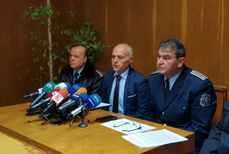 303 съвместни проверки за пиротехнически изделия са извършени от експерти на ДАМТН и служители на КОС