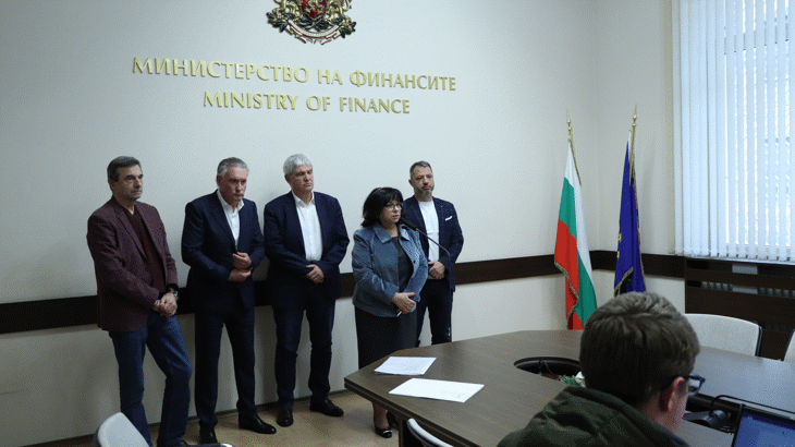 Министър Теменужка Петкова: Тристранният диалог е възстановен