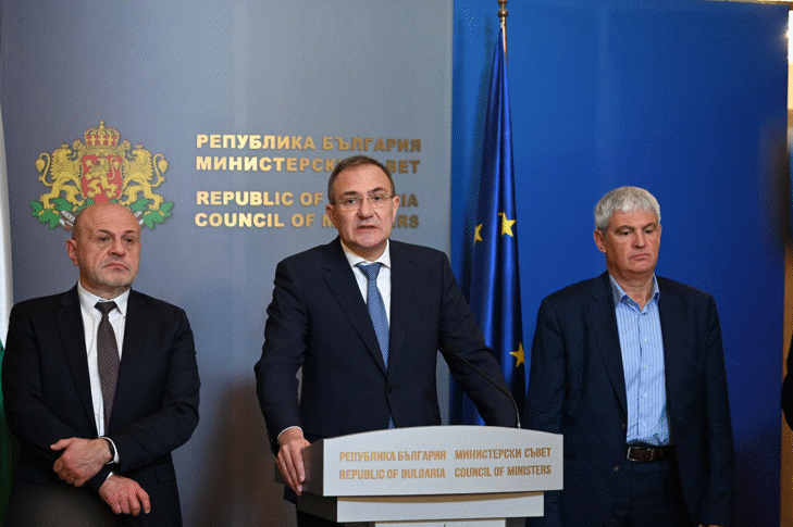 Министър Гуцанов: Предлагаме Покачване На Минималната Заплата На 1213 Лева. Замразяването На Доходите Е Недопустимо.