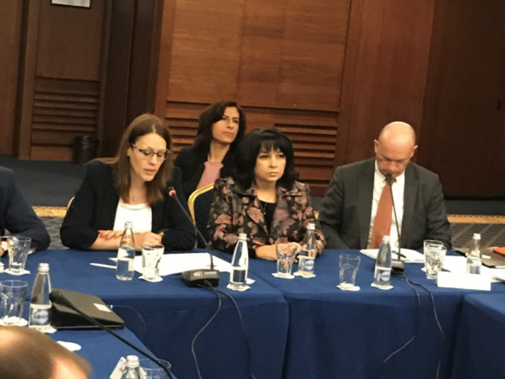 Петкова: Успешното сътрудничество с компании от газовия и петролния сектор е гарант за постигане на енергийна сигурност