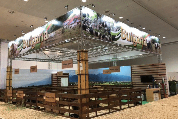 България представи автохтонни породи животни на Международното изложение в Хановер – EuroTier 2018 г.