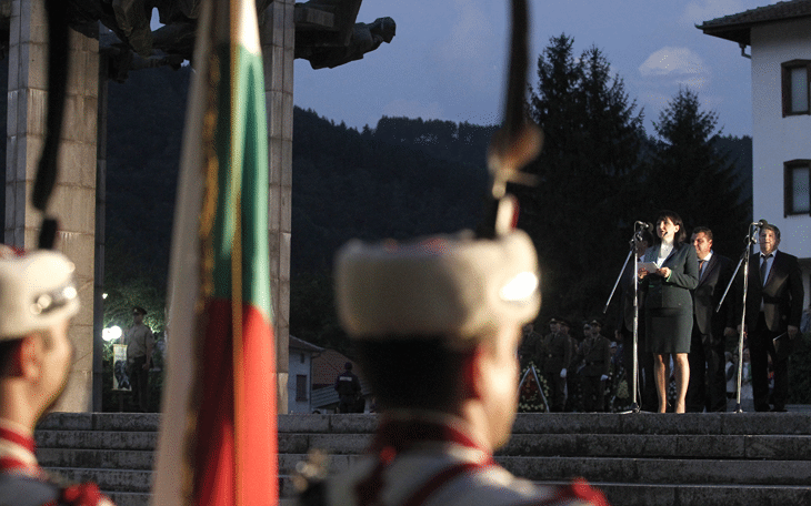 Председателят на Народното събрание Цвета Караянчева участва в град Чипровци в честванията по повод 330-ата годишнина от Чипровското въстание