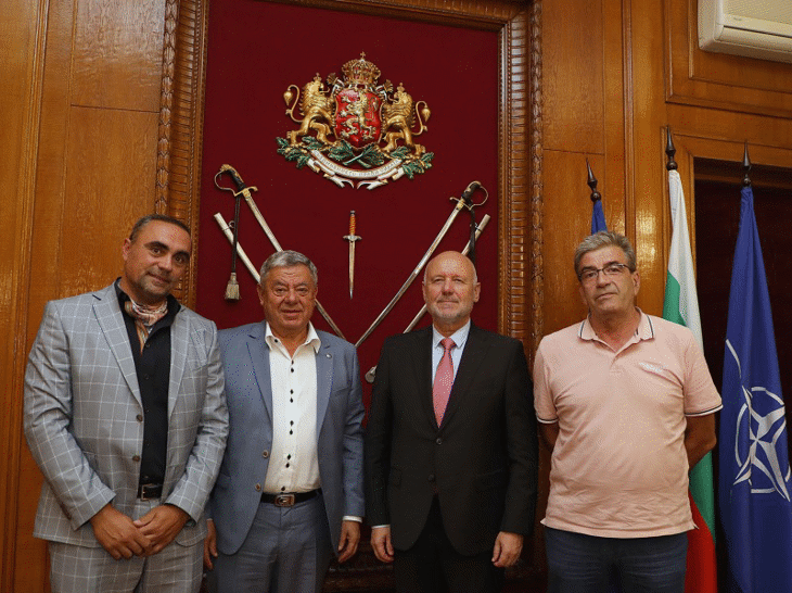 Среща на министъра на отбраната Тодор Тагарев със „Сдружението на българската отбранителна индустрия – акад. Стефан Воденичаров“