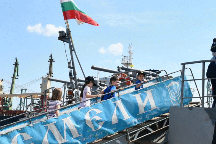 Военни формирования ще проведат дни на отворените врати по повод 1 юни – Международния ден на детето Военни формирования ще проведат дни на отворените врати по повод 1 юни – Международния ден на детето