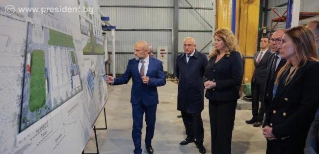 Президентът Йотова посети завод край Баку, изграден с изцяло българска инвестиция