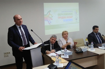 Министър Петков:  Над 40 000 младежи са започнали работа в реалния сектор с посредничеството на Агенцията по заетостта през 2016 г.