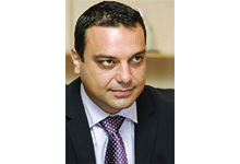 Министър Ивайло Московски договори вдигането на блокадата на ГКПП „Кулата”