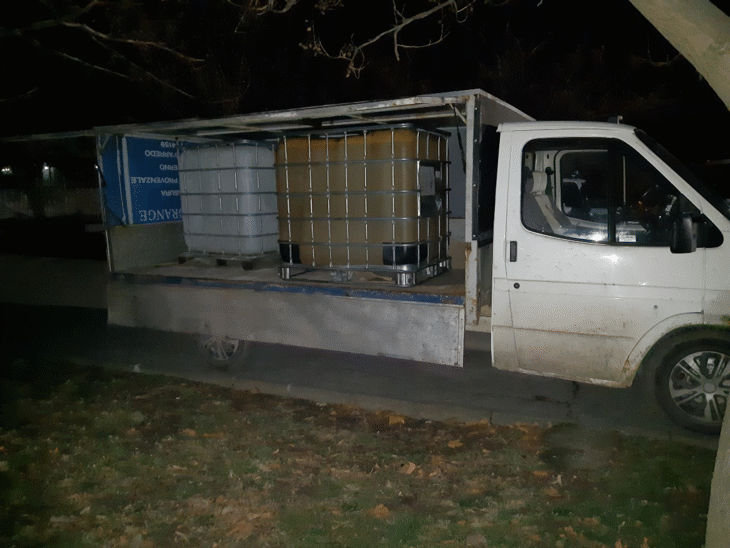 Служители на Митница Русе задържаха 1 тон нелегално гориво