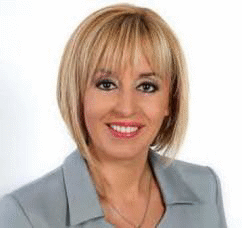 Мая Манолова и самотната майка Златина Хаджипанайотова поискаха в писма до 240 депутати всички деца-сираци да получават помощи