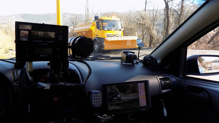 4861 моторни превозни средства са проверени вчера в хода на спецакции по пътищата в страната