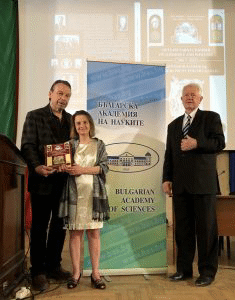 Двуезичното издание „120 години Варненска търговско-индустриална камара“ беше представено в БАН