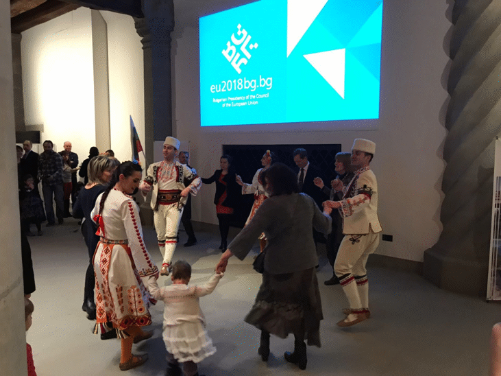 В Берн празнуват 3-ти март с ансамбъл „Чинари“