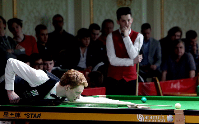 Главният секретар на ММС Асен Марков награди победителите от Европейските първенства по снукър до 18 и 21 г.