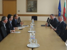 Работниците във ВМЗ- Сопот ще получат Великденски премии