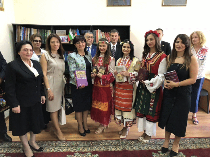 Сътрудничеството между България и Азербайджан в областта на образованието и културата трябва да се развива със същите темпове както икономическото и политическото, заяви председателят на парламента Цвета Караянчева в Бакинския славянски университет