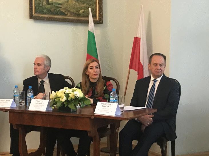 Министър Ангелкова на българо-полски бизнес форум във Варшава: Партньорството с Полша е важно за растежа на входящия ни туризъм