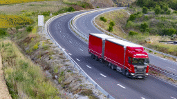 На 8 септември от 14 ч. до 20 ч. ще е ограничено движението на тежкотоварни камиони над 12 т по АМ „Тракия“, АМ „Хемус“ и АМ „Струма“ само в посока София