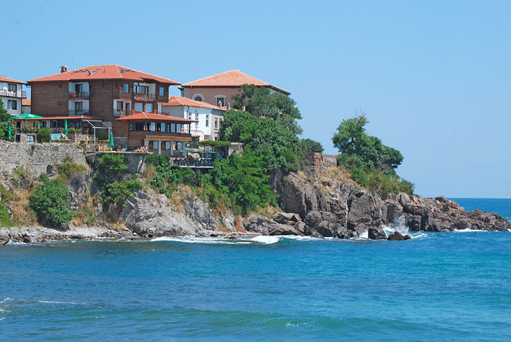 Продължава работата по осигуряване на стопанисването на морските плажове