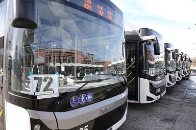 Нови 30 автобуса ще се движат от утре по линии 72 и 84