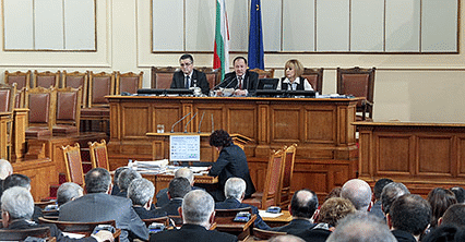 Парламентът ратифицира договорите, необходими за емитирането на облигации за близо 1,5 млрд. евро