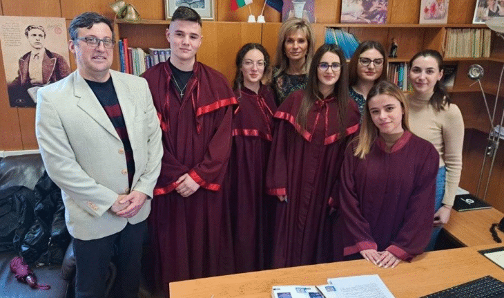 Ученици от Езикова гимназия „Бертолт Брехт“ в гр. Пазарджик посетиха Окръжна прокуратура – Пазарджик в Деня на отворените врати
