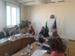 Омбудсманът Мая Манолова на заседание в МТСП: Не мога да се откажа на финала, няма да предам хората с увреждания