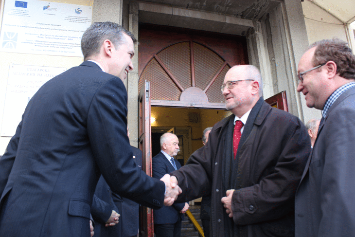 Министър Тодор Танев Присъства На Приемането На  Апаратурата За Изграждането На Националния Циклотронен Център В Института За Ядрени Изследвания И Ядрена Енергетика На Бан