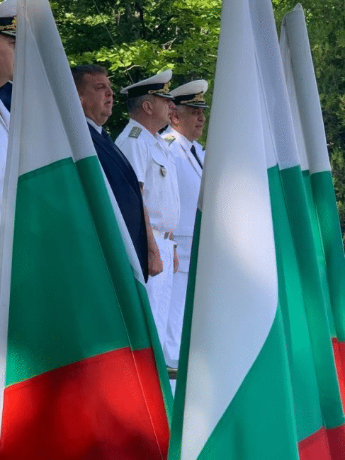Министър Каракачанов към курсантите във ВВМУ „Н. Й. Вапцаров“: Имате редкия шанс да учите в едно от най-добрите военноморски училища в света