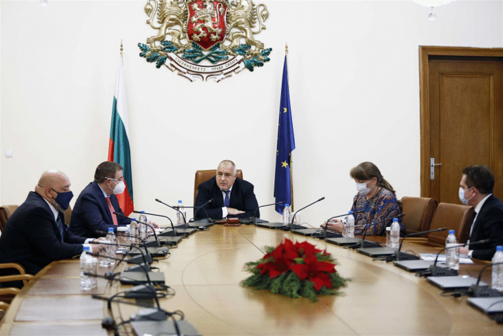 Мярката 60/40 в подкрепа на бизнеса и работещите се удължава до септември, през следващата година продължава помощта за пенсионерите в условията на пандемия