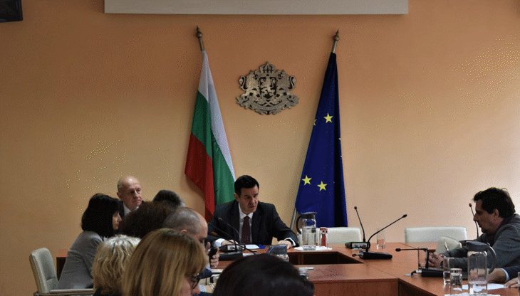 Консултативният съвет към министъра на икономиката и индустрията обсъди механизъм за оперативно управление на рафинерията в Бургас при форсмажорни ситуации
