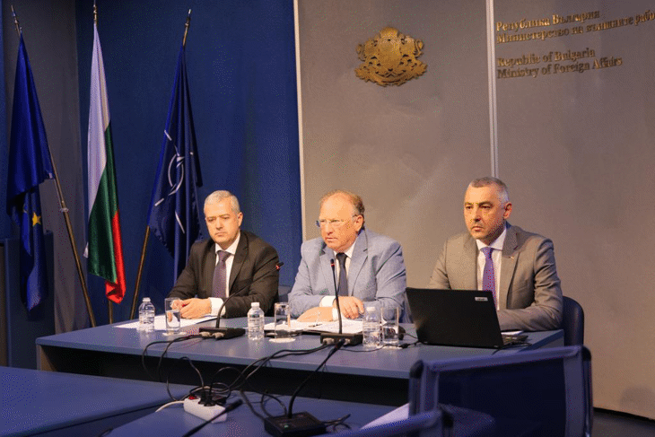 Министър Светлан Стоев: За изборите на 11 юли зад граница МВнР върши два пъти повече работа при същите срокове и човешки ресурс