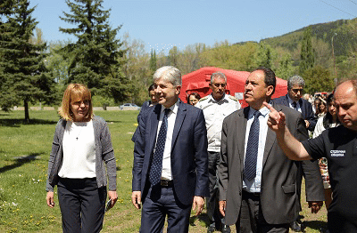 Извършва се контролирано изпускане на язовир Искър