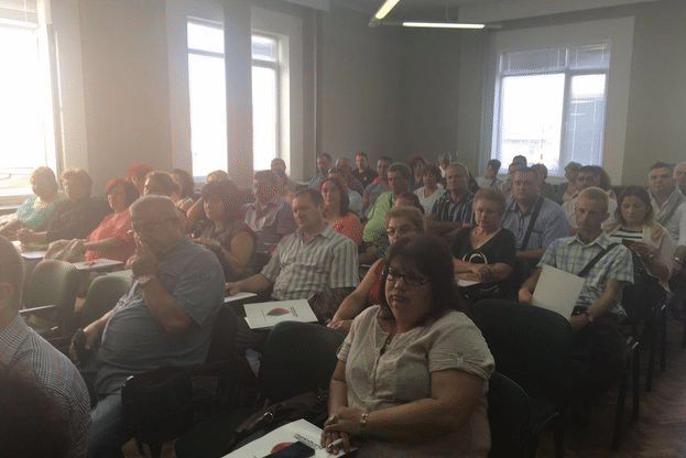 Снимки на заместник-министърът на земеделието и храните Свилен Костов от кампанията „ПОДКРЕПЯМЕ БЪЛГАРСКОТО“ в град Търговище