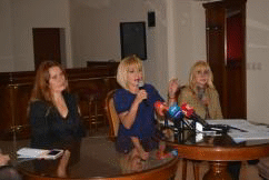 Омбудсманът Мая Манолова отчете 3 години на поста с Бяла книга на проблемите