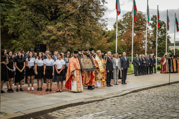 Честит празник на София