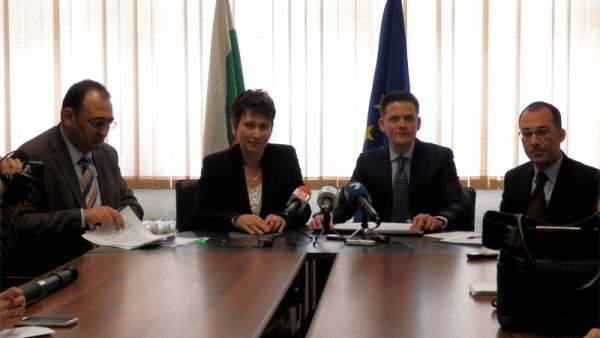 На пресконференция бе представено официално новото ръководство на КЗП и приоритетите в работата му