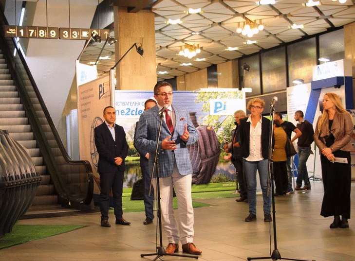 Заместник-министър Николай Нанков откри традиционното строително изложение „Стройко 2000“