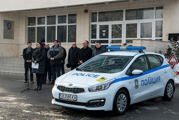 Министър Бъчварова: Успяхме да финализираме договорите, благодарение на които МВР ще разполага с нови автомобили