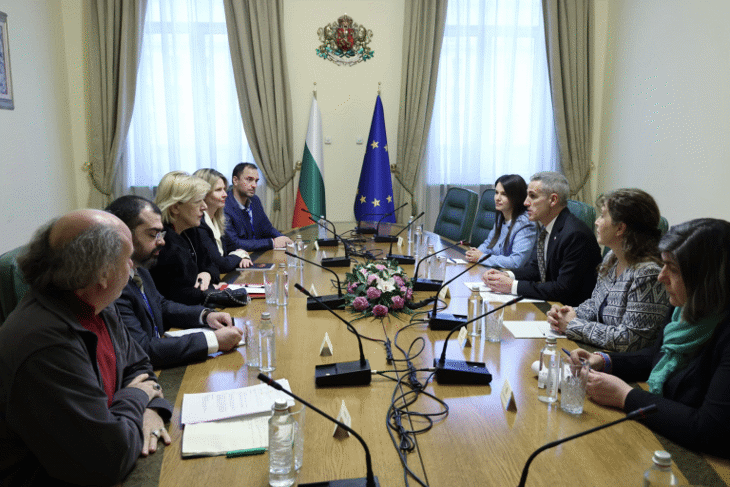 Премиерът Гюров се срещна с ръководителя на мисията на ОССЕ за наблюдение на изборите