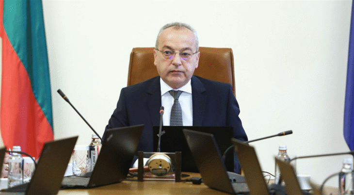 Премиерът Донев: Ще приемем решение за временна забрана на вноса на храни от Украйна с изключение на стоки, които преминават транзитно през България