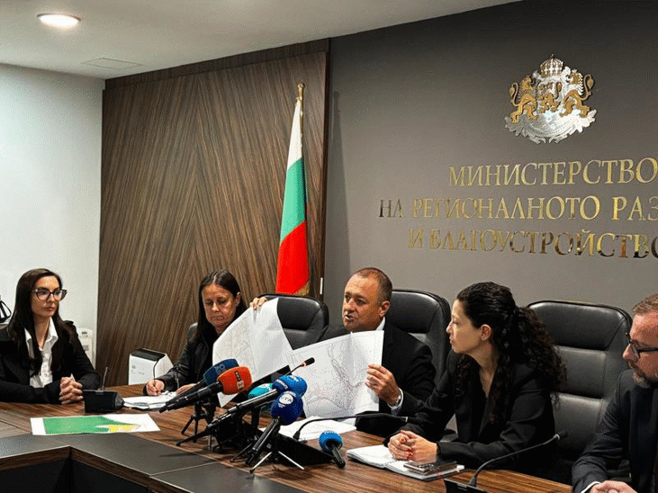 Министър Иванов обяви съществени пропуски за строежите в КК “Елените”