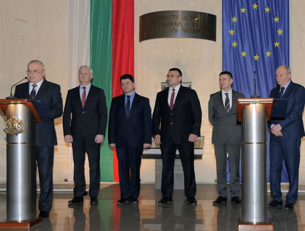 Министър Радев: Трудът на полицейските служители е оценен по достойнство